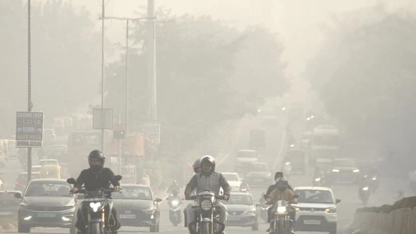 AQI drops to poor and moderate levels in major cities of AP